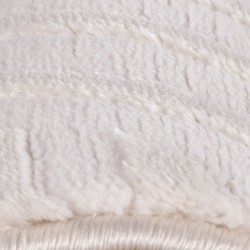 Living room rug with zigzag pattern, Scandinavian and bohemian style, soft and creamy