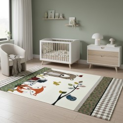 Tappeto per bambini con animali del bosco, velluto color crema, morbido 13 mm, ideale per una cameretta giocosa e naturale.