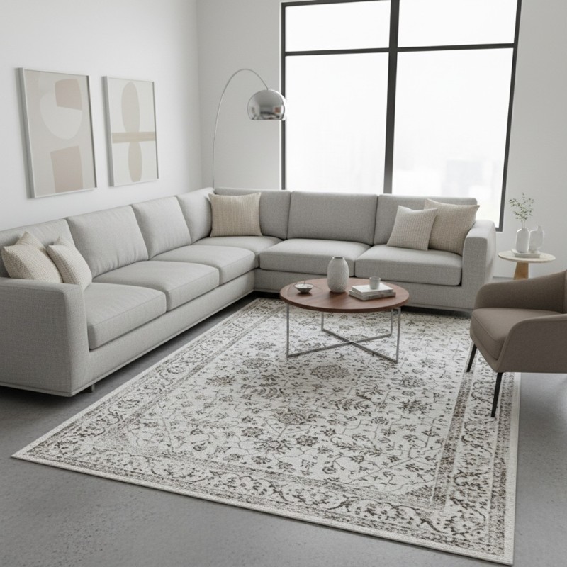 Tapis classique couleur crème à motif oriental détaillé avec bordure décorative